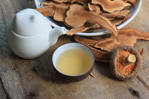 Medicinal Mushrooms have been an important part of  Eastern medicine for thousands of years and western science is now beginning to recognise them for the super foods they are. Infusing them as a tea is one great way to add them to your diet.